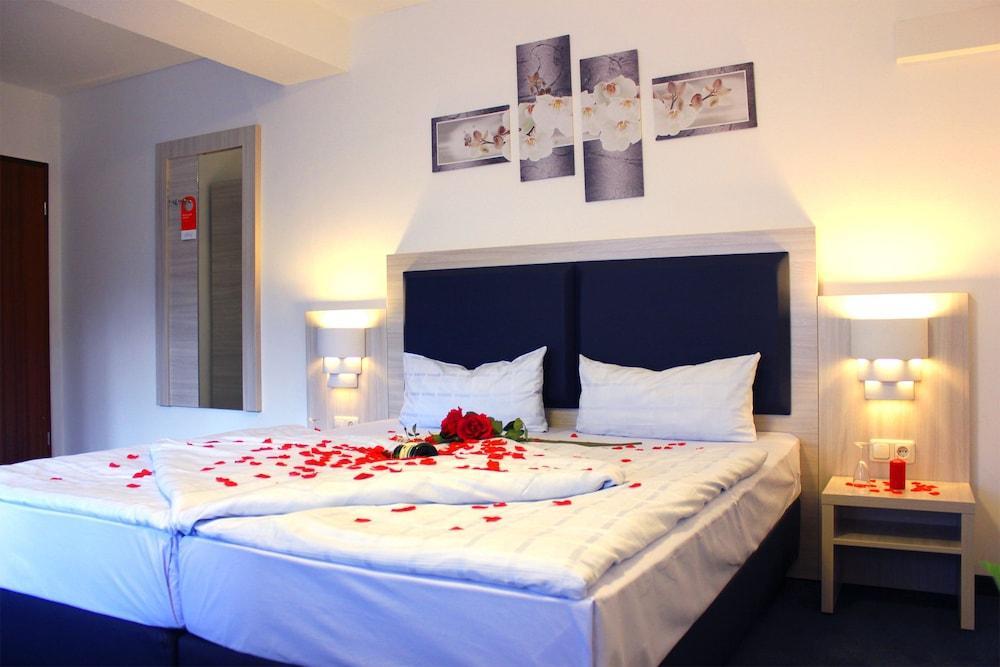Hotel Altenwerder Hof 함브루크 외부 사진