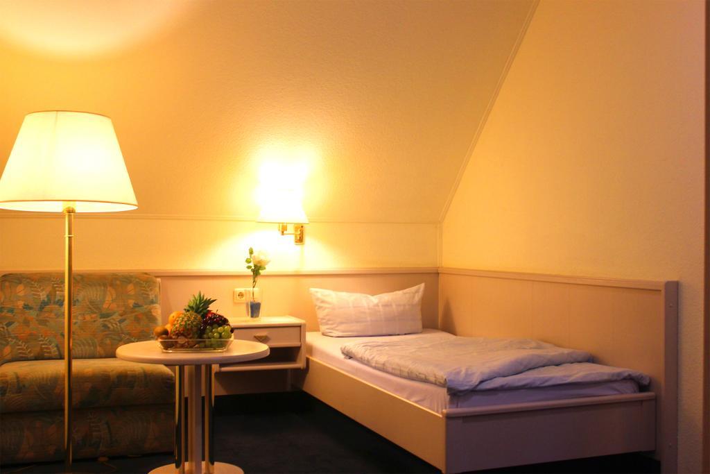 Hotel Altenwerder Hof 함브루크 객실 사진